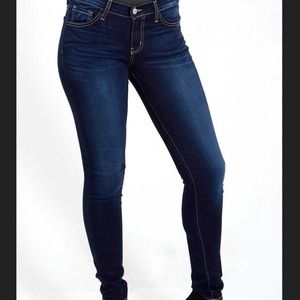 NWOT. Flying Monkey Skinny Jeans